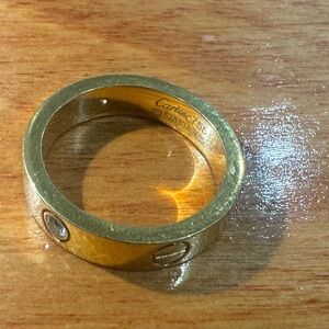 Cartier Authentic 3 Diamond ring. Size 9